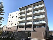 VILLAD’ESTOHTEA 5階 築6年8ヶ月の賃貸物件