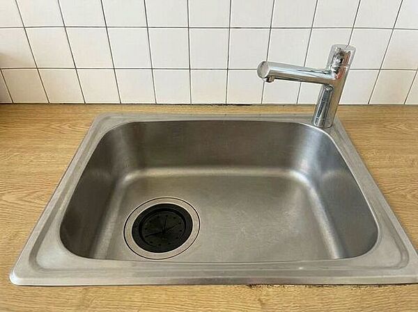 【sink】シンプルなシンクです。※AIにて家具等消しています。