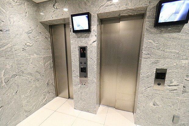 【Elevator】エレベーターも2基付で、スムーズに乗り降りが可能です。重い荷物を持っていても、安心ですね^^