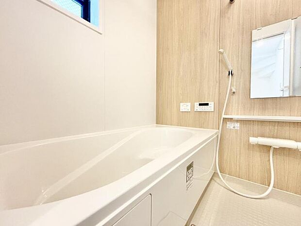 高級感を演出する内装。くつろぎのスペースにも、癒しのスペースにもなる心休まる空間です。