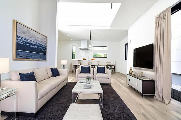 リビング（配置してある家具はCGによるイメージです）お気に入りのソファで一日ゆったりとくつろぐ時間を最優先にする。寝る前のひととき、柔らかな光の下で画集を開きながら静かなときを過ごしたい。そんな自分ス