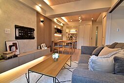 グローリア初穂横浜 2LDKのリビング/ダイニング