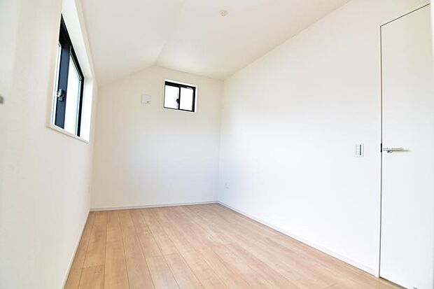 独立性を高めたお部屋。収納スペースもあります。