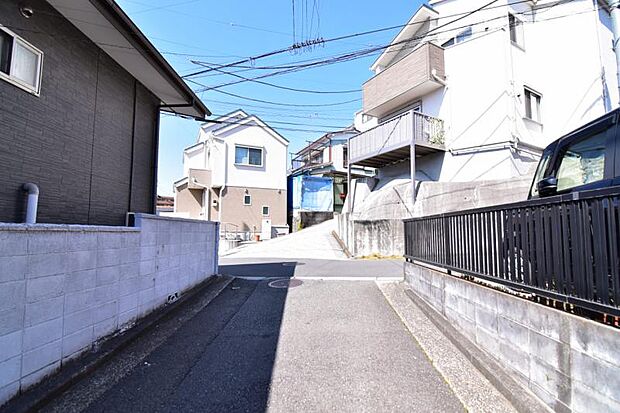 前面道路です。