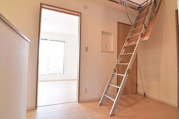 ロフトに上がるはしご