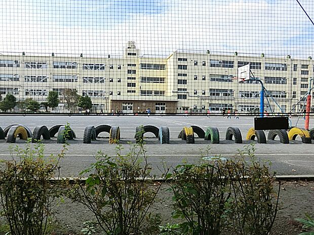 横浜市立太尾小学校 1190m