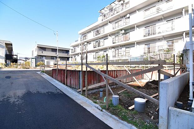 陽当りや通風性など各所に施された工夫で住みやすさを実現。部屋の大きさや周辺環境・街並など、資料には掲載していない情報が現地にはたくさんございます。