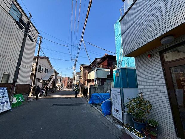 物件のご紹介以外にも、資金計算等のご相談も承っておりますので、お気軽にお申し付けください。TEL0120-554-077 