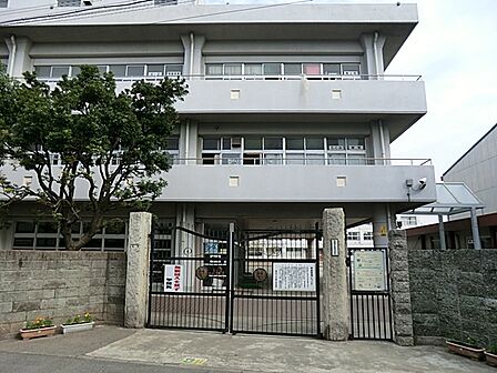 横浜市立生麦小学校 490m