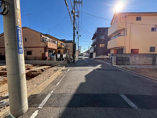 完成時期は2026年4月末です。同じ工務店の完成見本や同ボリュームの完成物件もご案内しておりますので、お気軽にお問い合わせください。