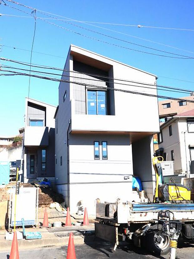 「鴨居」駅徒歩16分　生活に便利な設備・仕様を揃えた快適住宅です。（2026.1.9撮影）