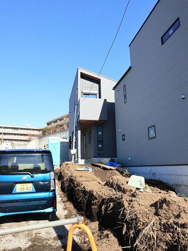 玄関につながる駐車スペースなので重い荷物の出し入れの負担を最小限に抑えられます。（2026.1.9撮影）