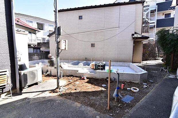 開放感のある人気の対面式キッチン。食洗機や浴室乾燥機などの最新の設備を採用しました。