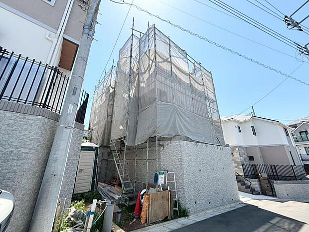 現地の状態をご覧いただくことで、隣接した環境をしっかりとご確認いただけます。