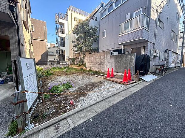 この場所だからこそ叶えられる開放感、「陽光を取り入れた住宅」です。 是非現地でご体感下さいませ。 