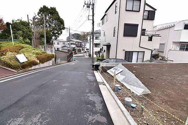 同じ工務店の完成見本や同ボリュームの完成物件もご案内しておりますので、お気軽にお問い合わせください。