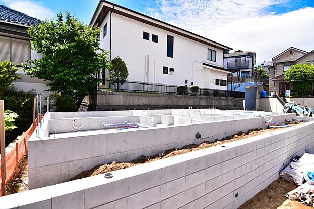 空間を効率的に利用し全室に収納スペースを確保。一日の始まりと終わりを美しく演出します。 