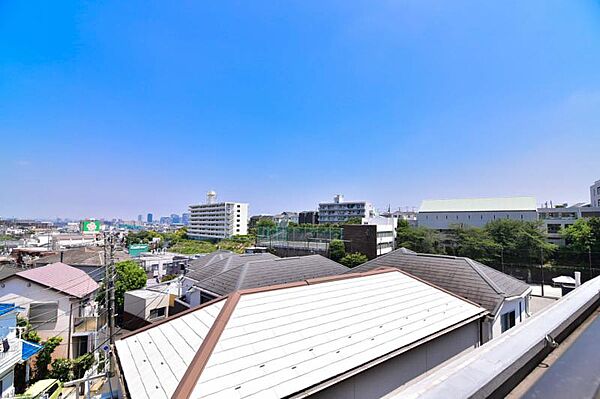 開放感のある眺望。季節による景色の変化を　日常の生活と共に感じてください。