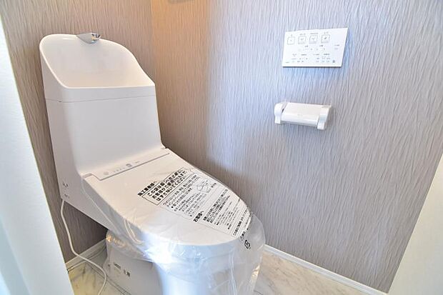 清潔感のあるシンプルで使いやすいトイレです。