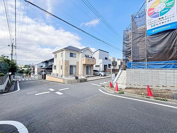 この場所だからこそ叶えられる開放感、図面だけでは分からない現地の雰囲気もご確認くださいませ。(2026年6月撮影)