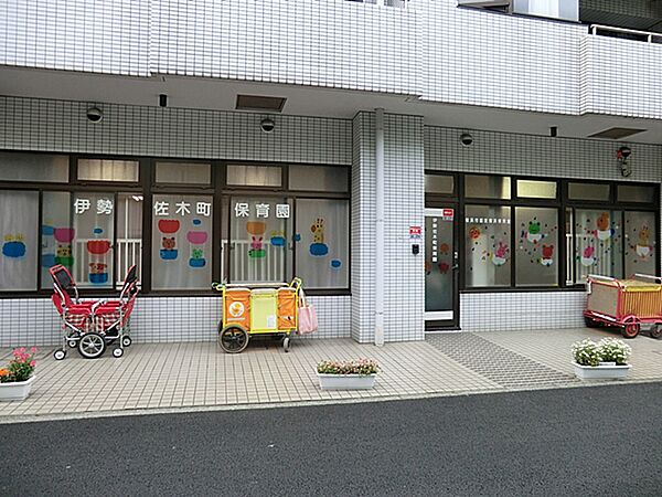 伊勢佐木町保育園　350ｍ