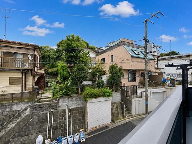 眺望や窓からの景色が良いと家族で過ごす時間も快適です。