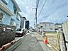 外観：前面道路