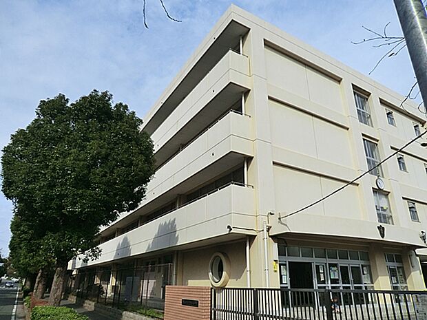 横浜市立下野谷小学校 640m