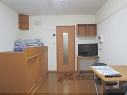 レオパレスプラティニ 112 1階1Kのリビング/ダイニング