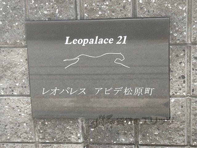 15 / 26