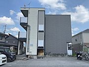 彦根口駅より徒歩11分 2階 築17年4ヶ月の賃貸物件