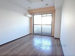 シャトレパインズレーク 2階ワンルームのリビング/ダイニング