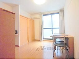 レオパレス石山 1階1Kのリビング/ダイニング