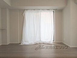 フェミネンス大津石山駅前 8階3LDKのリビング/ダイニング