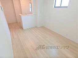 ファビュラスM 2階1LDKのリビング/ダイニング