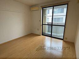 ＭＵＬＢＥＲＲＹ　ＨＯＵＳＥ 2階1Kのリビング/ダイニング