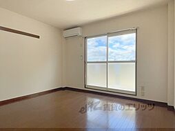 ＳｕｒｐｌｕｓＩハピネスＢ 208 2階1Kのリビング/ダイニング