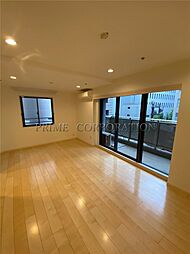 ミレニアムガーデンコート 3階1LDKのリビング/ダイニング