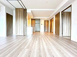 プラウドタワー亀戸クロスゲートタワー 7階2LDKのリビング/ダイニング