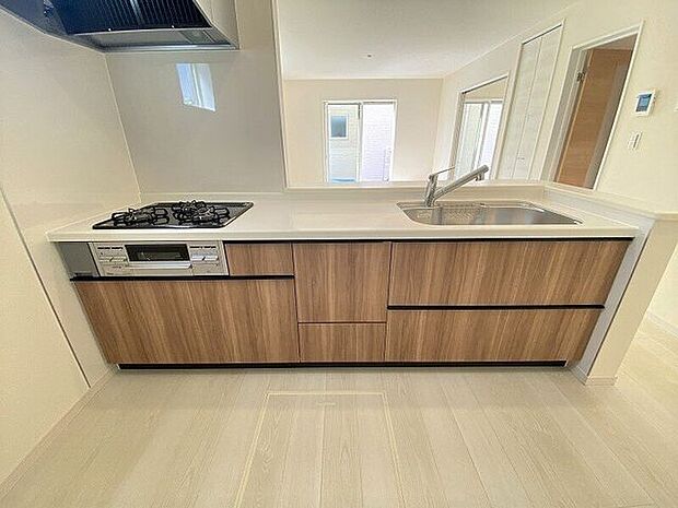 大きなシンクや広いワークトップやたっぷりの収納スペース！使い勝手が良く毎日のお料理が楽しくなりそう♪