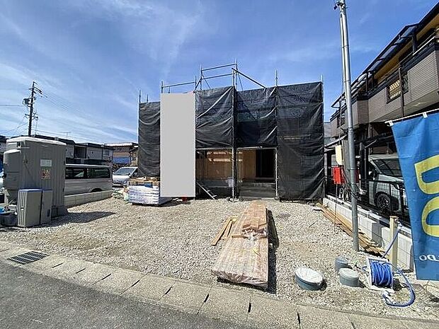 完成前の物件に限り、カラー選択やオプション工事 などのサービス特典が受けられる場合がございます。詳しくお知りになりたい方はお気軽にお問合せください。