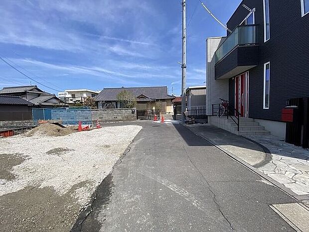 前面道路含む現地写真