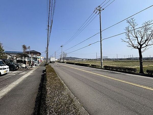 前面道路含む現地写真