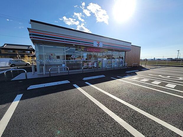 セブンイレブン大口町伝右2丁目店 980m