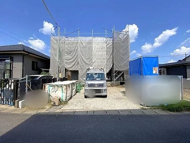 完成前の物件に限り、カラー選択やオプション工事 などのサービス特典が受けられる場合がございます。詳しくお知りになりたい方はお気軽にお問合せください。