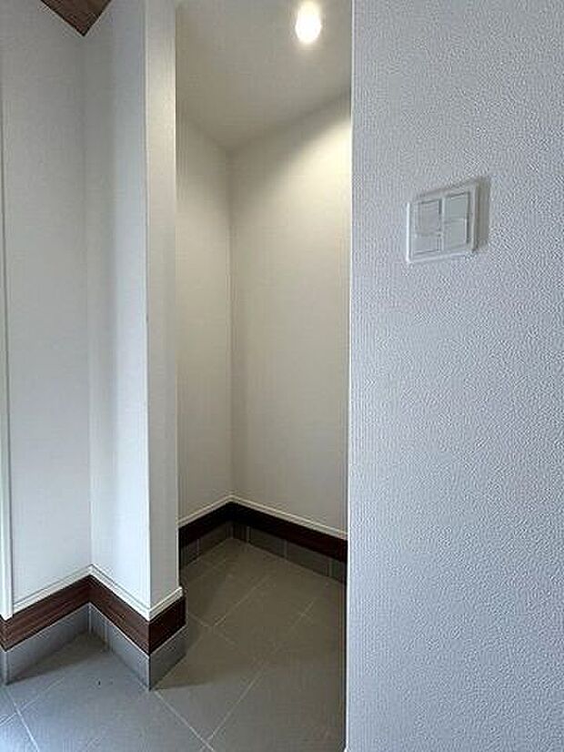 ご家族とともに増えていく靴も、収納力に優れたシューズinクローゼットがあることで安心できますね♪