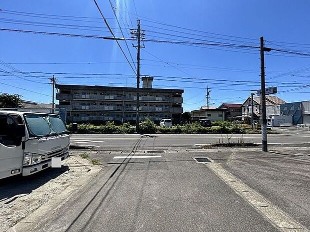 西側道路