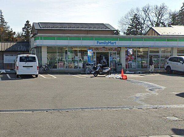 ファミリーマート松が丘2丁目店 490m