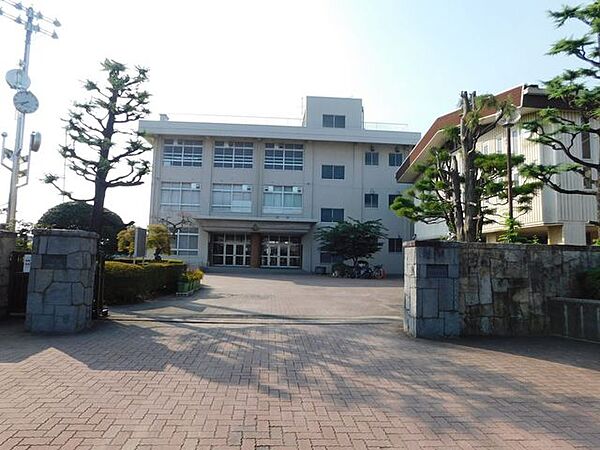 田名中学校 1530m