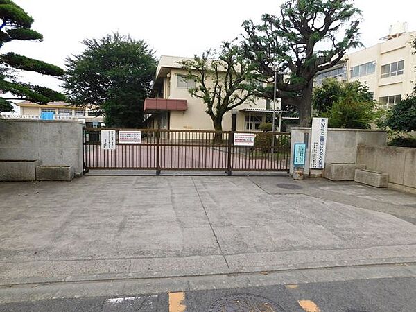 田名小学校 1140m